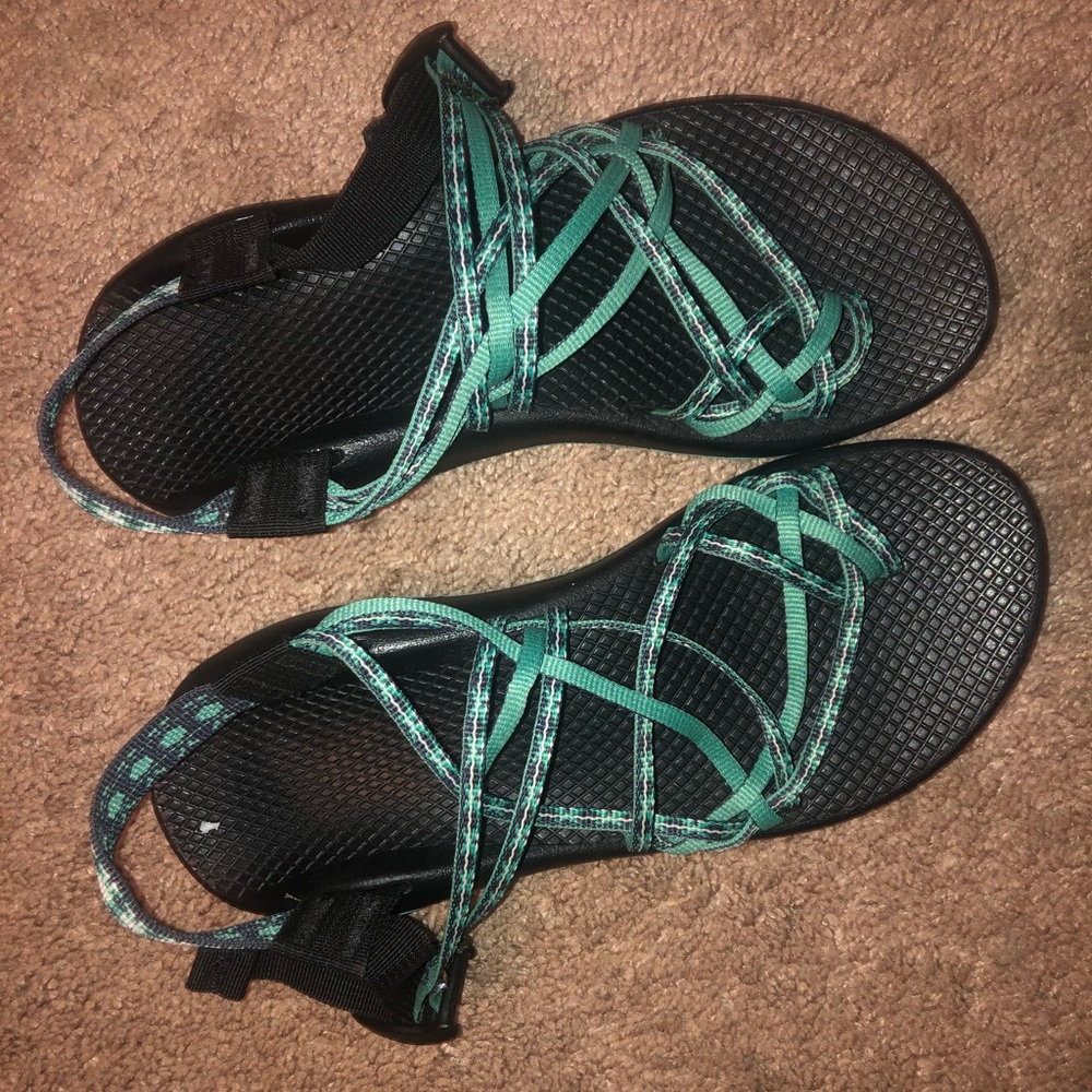 Chacos water/ hiking shoes